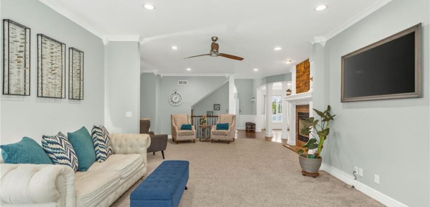 8824 N Farley Avenue, Kansas City, MO 64157