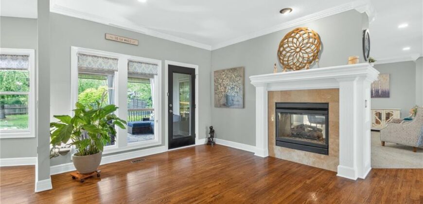 8824 N Farley Avenue, Kansas City, MO 64157