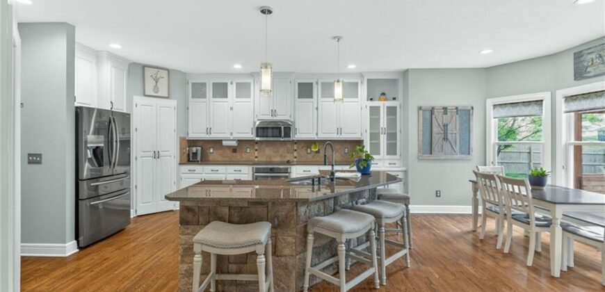 8824 N Farley Avenue, Kansas City, MO 64157