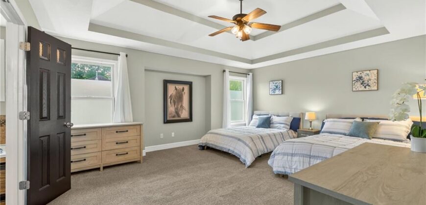 8824 N Farley Avenue, Kansas City, MO 64157