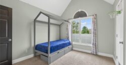 8824 N Farley Avenue, Kansas City, MO 64157
