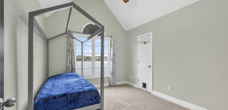 8824 N Farley Avenue, Kansas City, MO 64157