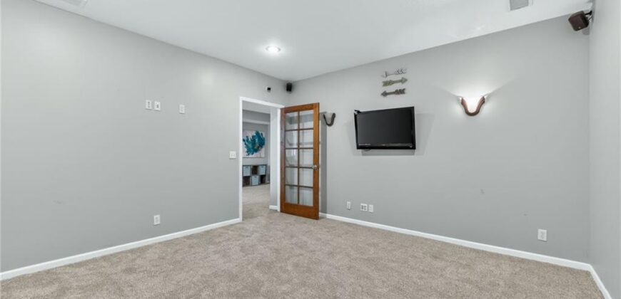 8824 N Farley Avenue, Kansas City, MO 64157