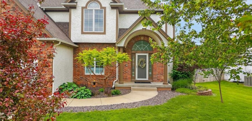 8824 N Farley Avenue, Kansas City, MO 64157
