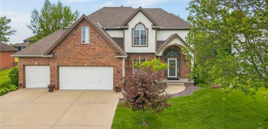 8824 N Farley Avenue, Kansas City, MO 64157