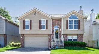 5215 NE 63RD Street, Kansas City, MO 64119