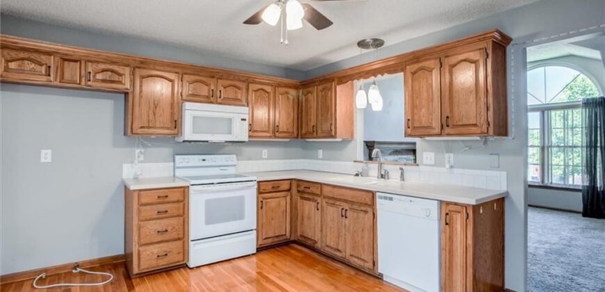 5215 NE 63RD Street, Kansas City, MO 64119