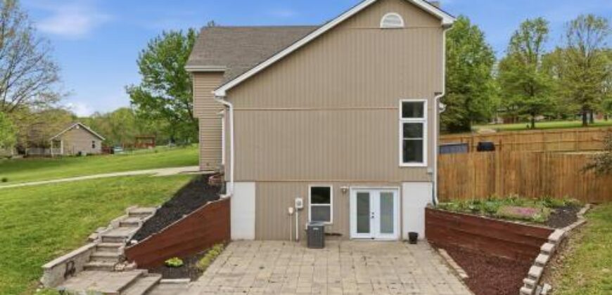 15621 Meadow Lane, Excelsior Springs, MO 64024