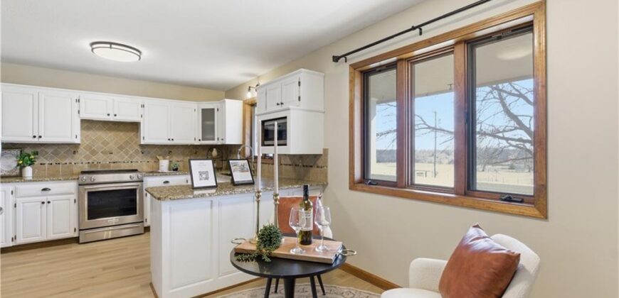 3910 Carter Drive, Smithville, MO 64089