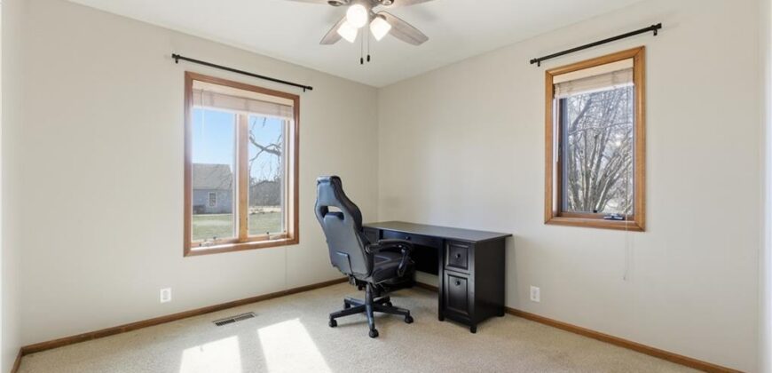 3910 Carter Drive, Smithville, MO 64089