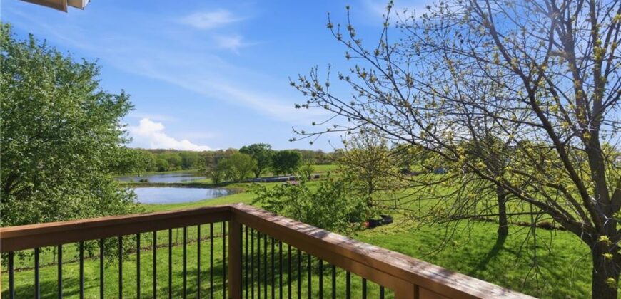 3910 Carter Drive, Smithville, MO 64089