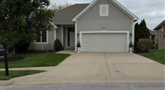 11005 N Cosby Avenue, Kansas City, MO 64154