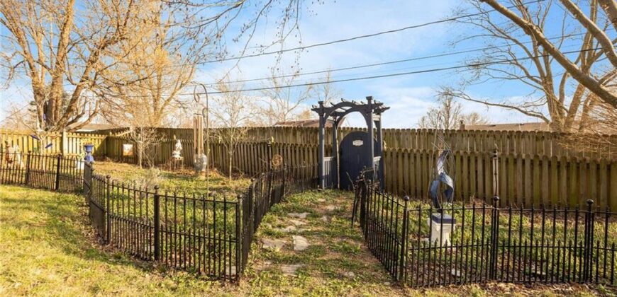 4203 NE 57th Terrace, Kansas City, MO 64119