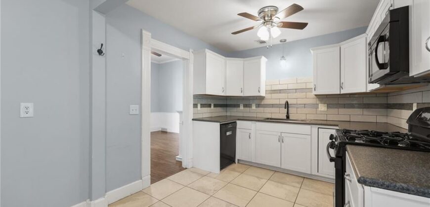 330 E Main Street, Smithville, MO 64089