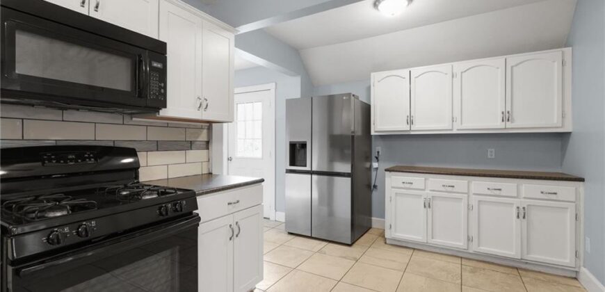 330 E Main Street, Smithville, MO 64089