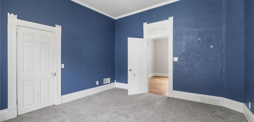 330 E Main Street, Smithville, MO 64089