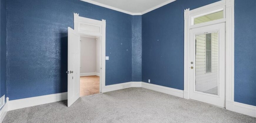 330 E Main Street, Smithville, MO 64089