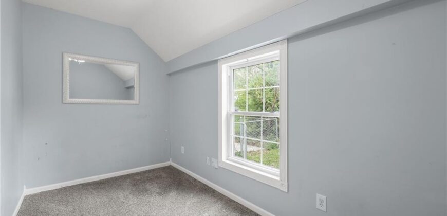 330 E Main Street, Smithville, MO 64089