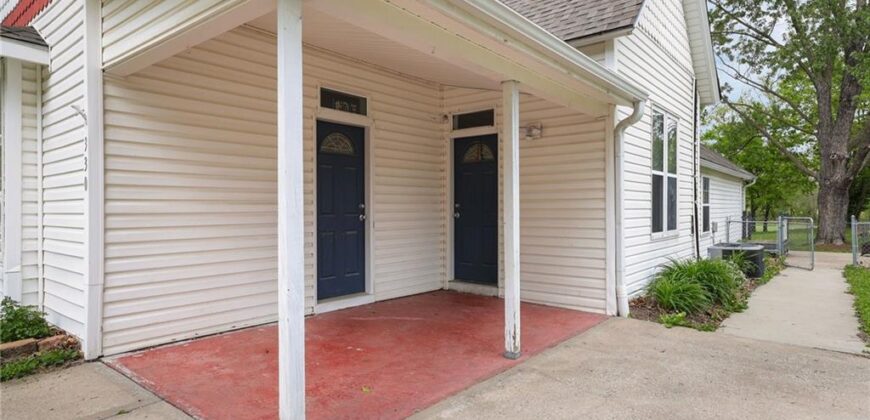 330 E Main Street, Smithville, MO 64089
