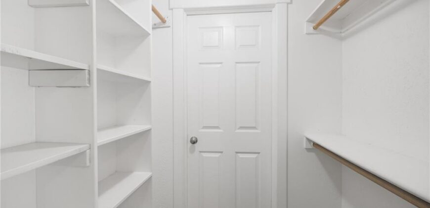 330 E Main Street, Smithville, MO 64089