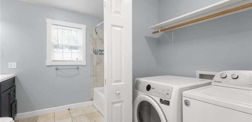 330 E Main Street, Smithville, MO 64089