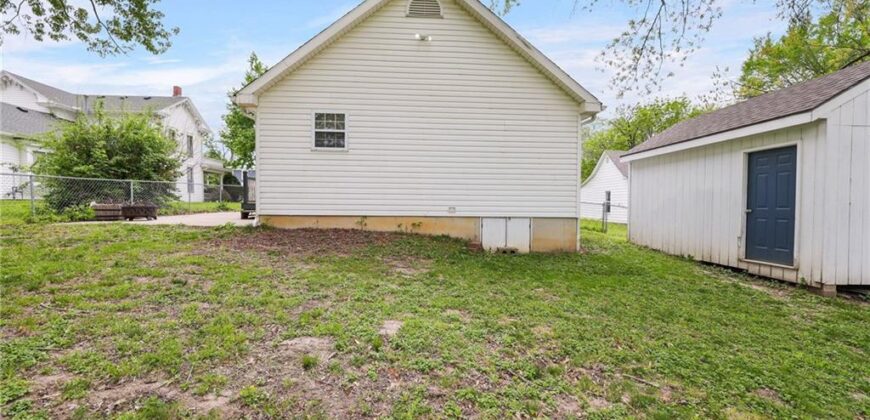 330 E Main Street, Smithville, MO 64089