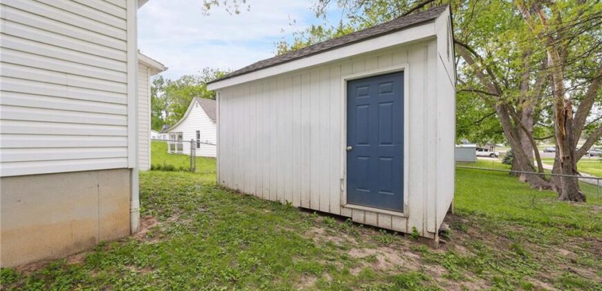 330 E Main Street, Smithville, MO 64089