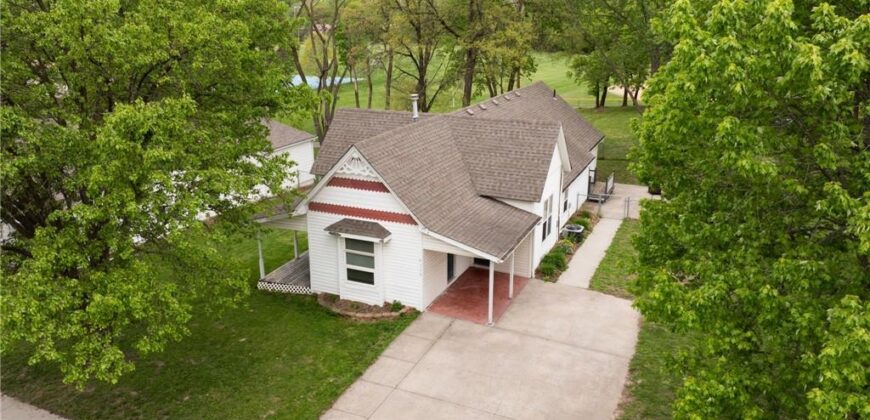 330 E Main Street, Smithville, MO 64089