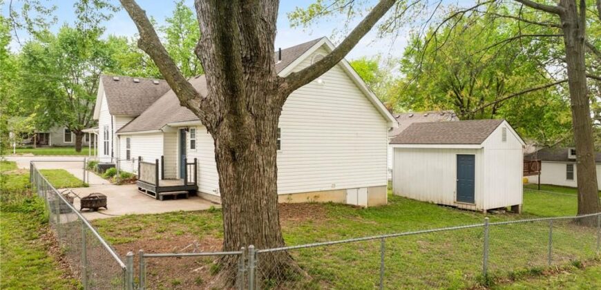 330 E Main Street, Smithville, MO 64089