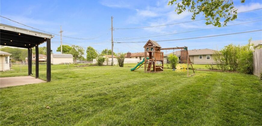 309 NE 88th Terrace, Kansas City, MO 64155