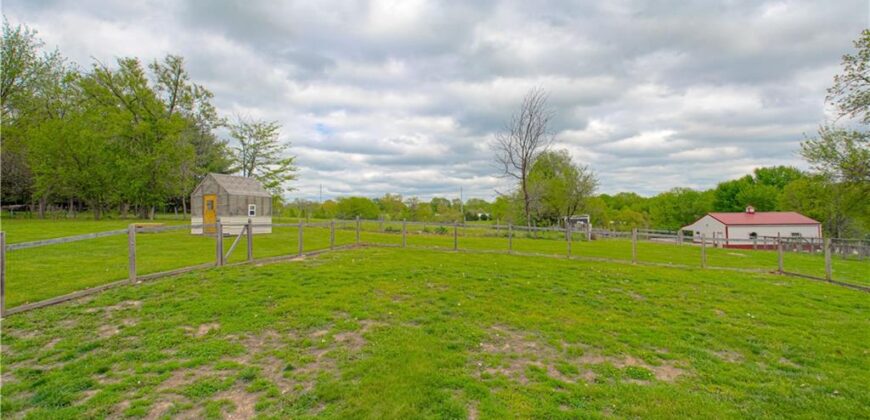 16023 Jesse James Road, Kearney, MO 64060