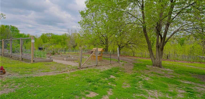 16023 Jesse James Road, Kearney, MO 64060