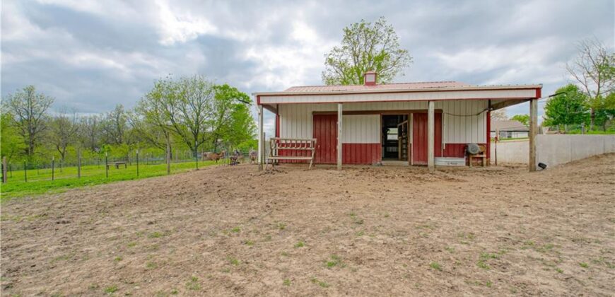 16023 Jesse James Road, Kearney, MO 64060