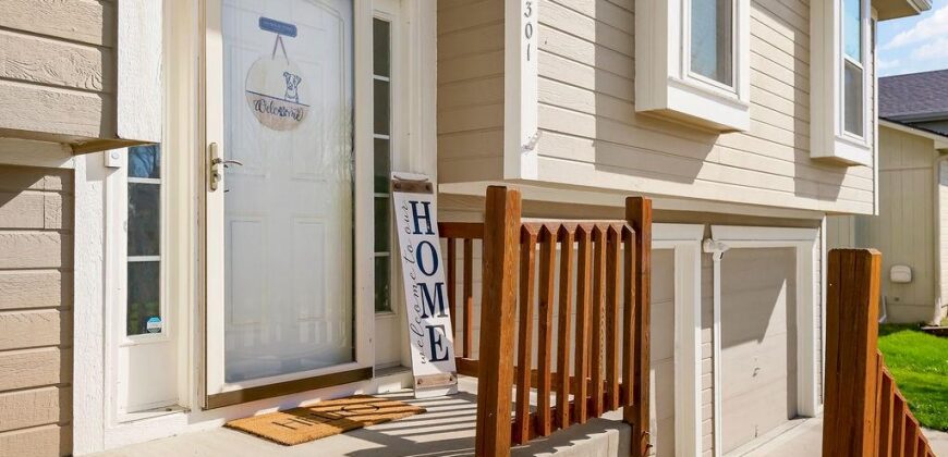 301 Porter Drive, Smithville, MO 64089