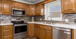 301 Porter Drive, Smithville, MO 64089