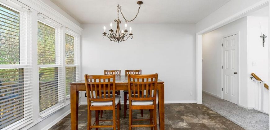 301 Porter Drive, Smithville, MO 64089