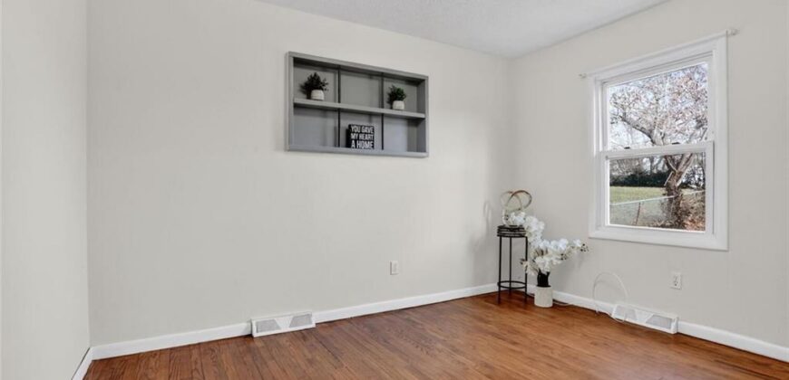 3701 N Cypress Avenue, Kansas City, MO 64117