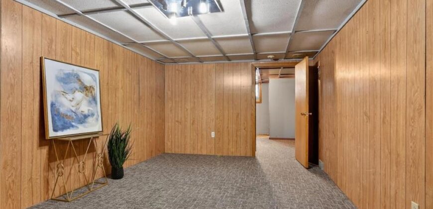 3701 N Cypress Avenue, Kansas City, MO 64117