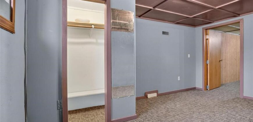 3701 N Cypress Avenue, Kansas City, MO 64117