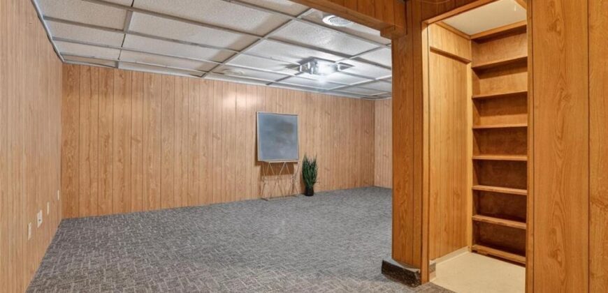 3701 N Cypress Avenue, Kansas City, MO 64117