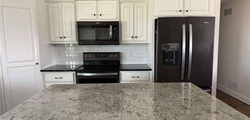 1206 Viola Street, Smithville, MO 64089