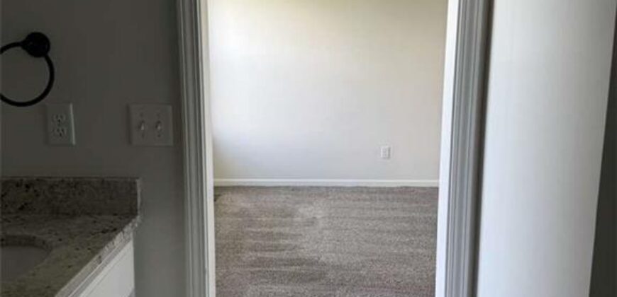 1206 Viola Street, Smithville, MO 64089