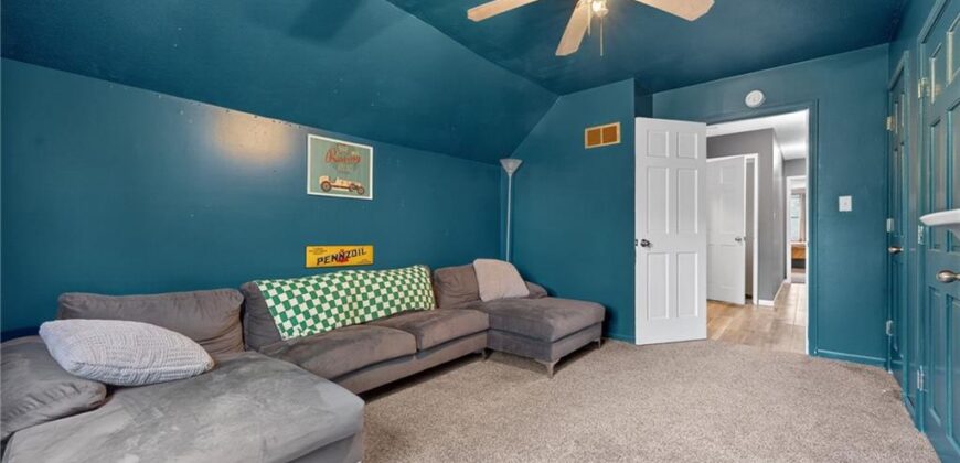 6505 N Wabash Avenue, Gladstone, MO 64118