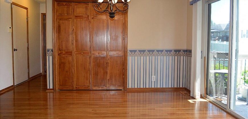 307 E 22nd Street, Kearney, MO 64060