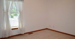 307 E 22nd Street, Kearney, MO 64060