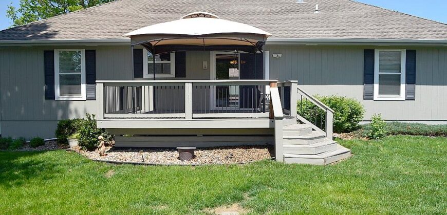 307 E 22nd Street, Kearney, MO 64060