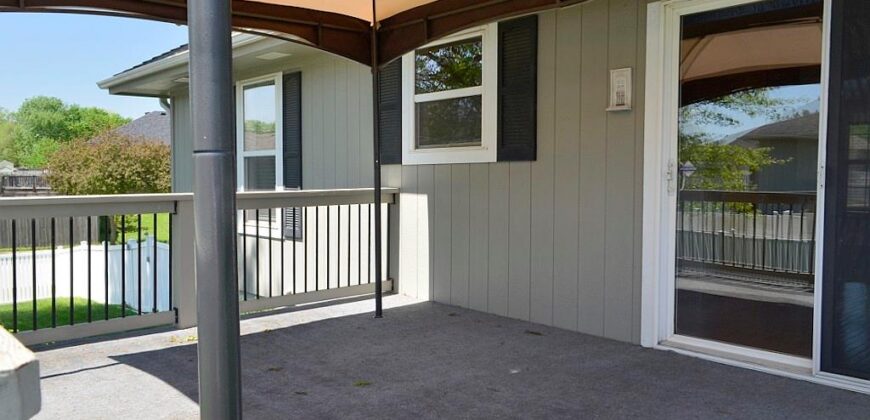 307 E 22nd Street, Kearney, MO 64060