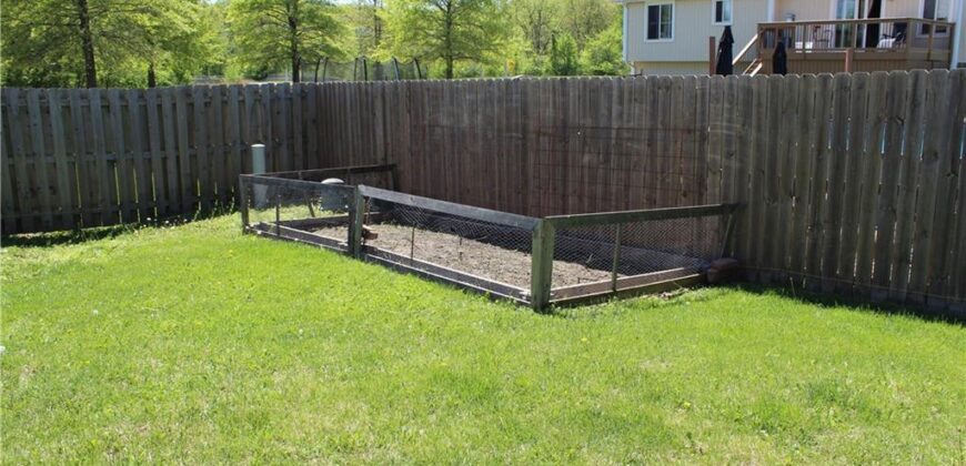 11428 N Farley Avenue, Kansas City, MO 64157