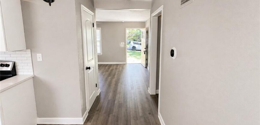 3203 NE 56 Th Street, Kansas City, MO 64119