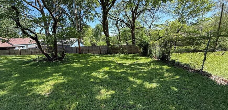 3203 NE 56 Th Street, Kansas City, MO 64119